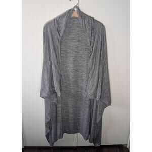 New Hug Wrap Gray Medium